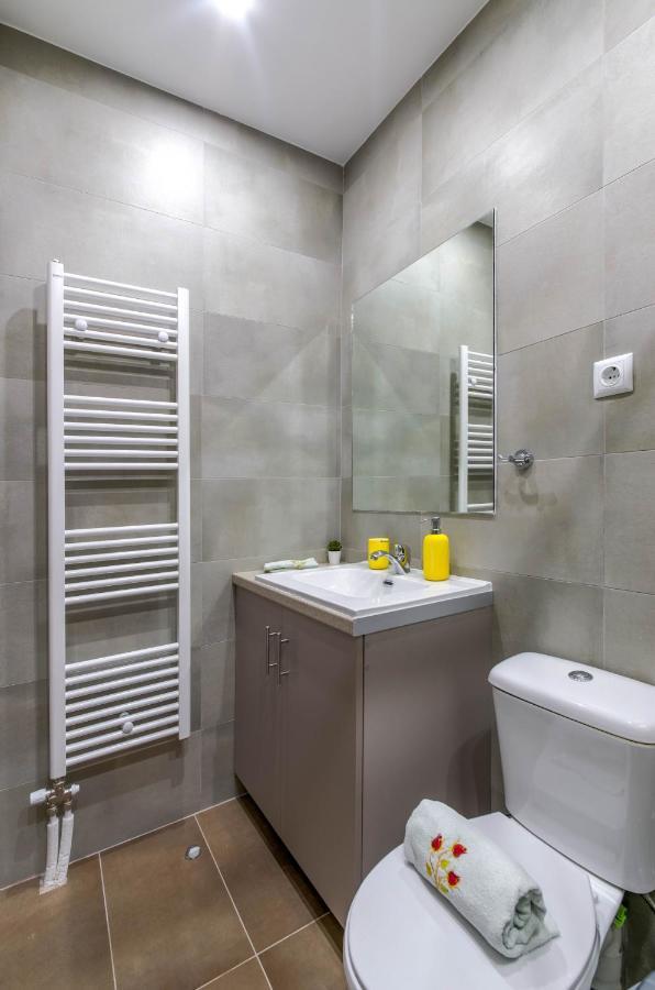 Renovated 2Bd House Close To Pireus Port Экстерьер фото