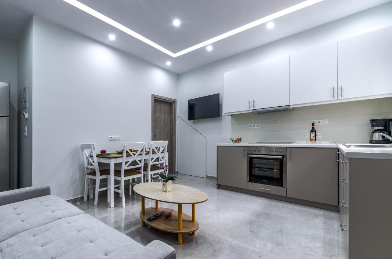 Renovated 2Bd House Close To Pireus Port Экстерьер фото