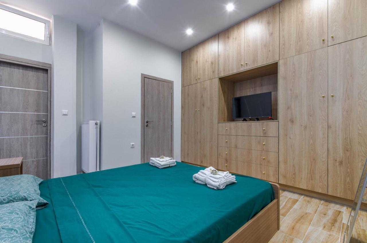 Renovated 2Bd House Close To Pireus Port Экстерьер фото