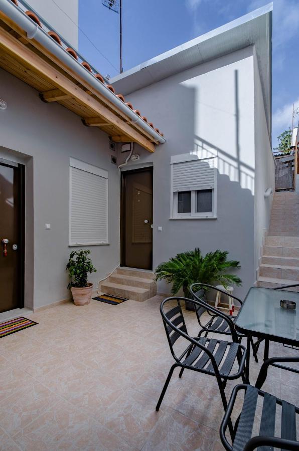 Renovated 2Bd House Close To Pireus Port Экстерьер фото